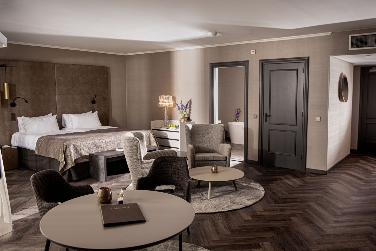 PANORAMIC SUITE