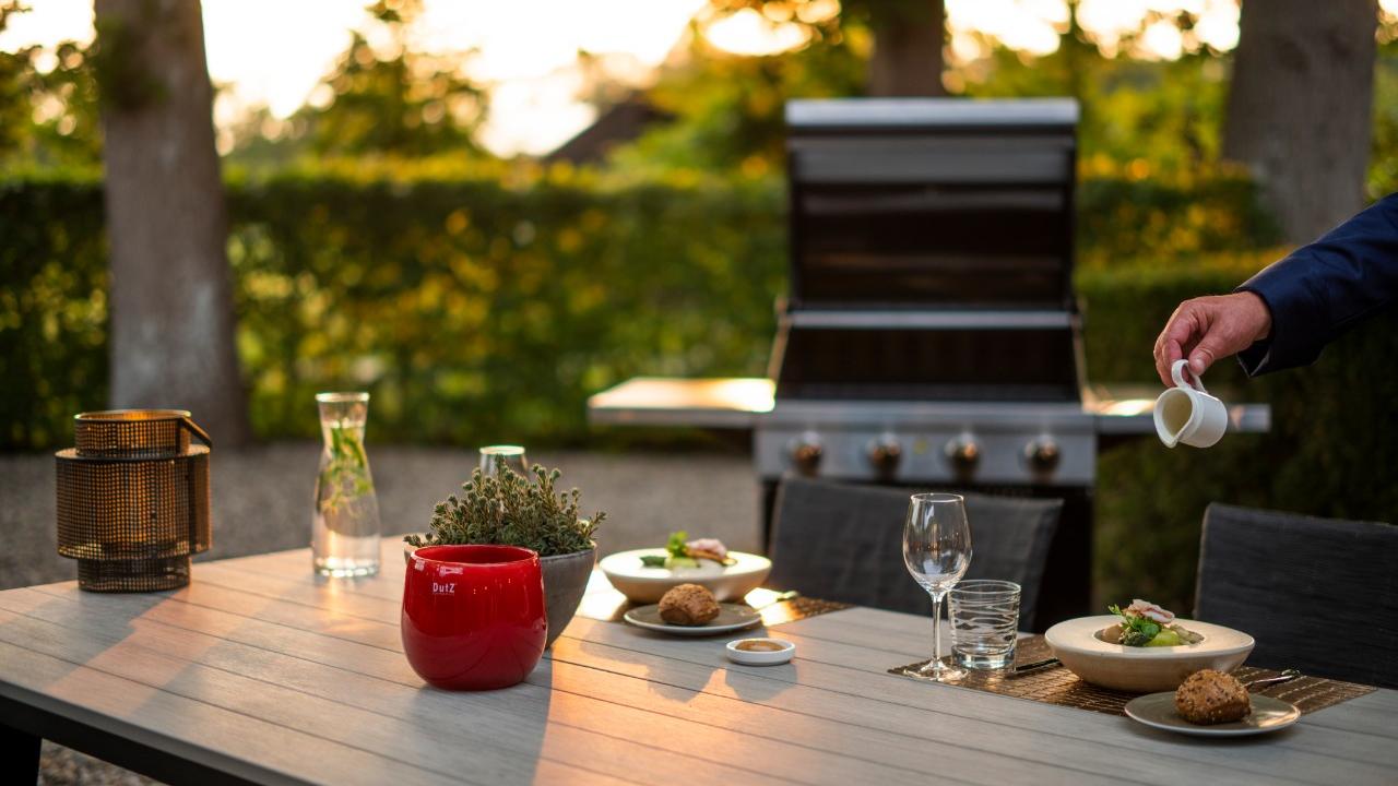terras-tafel-hand_web